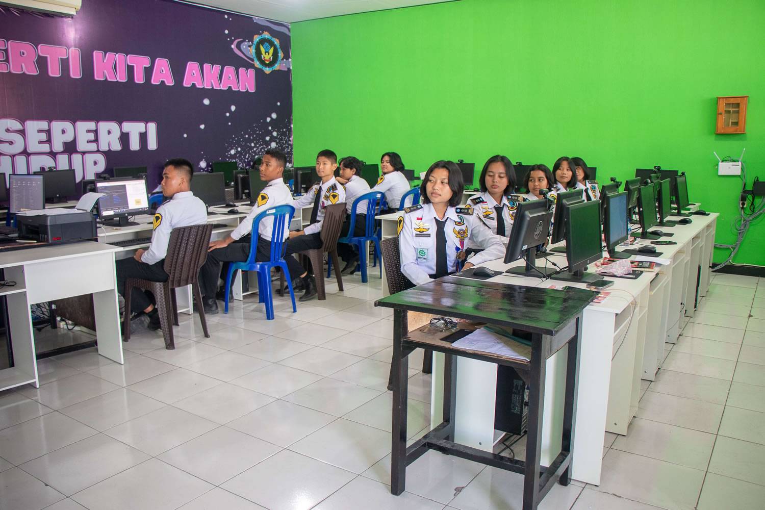 Smkpenerbangan.sch.id