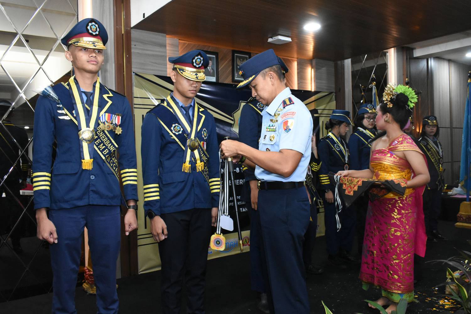 Smk industri penerbangan cakra nusantara denpasar