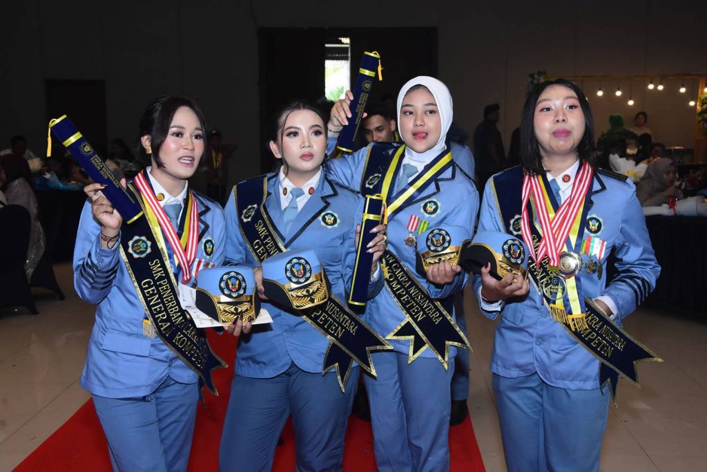 Wisuda 2026 smkpenerbangan sch id