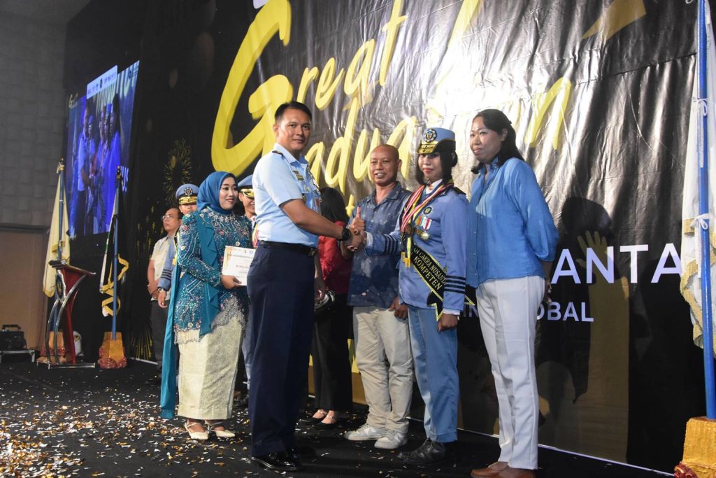 Wisuda 2026 smkpenerbangan sch id